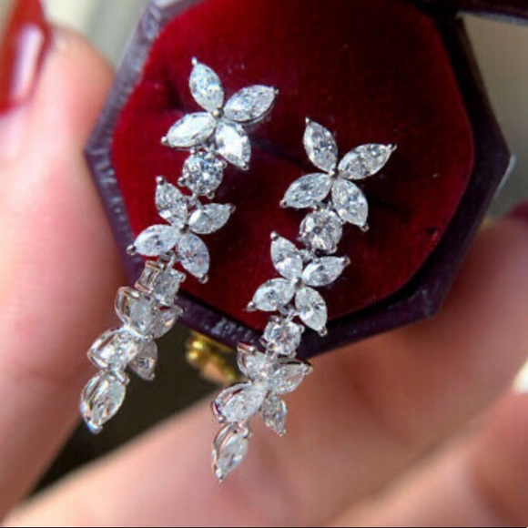 New Sterling silver diamond earrings - Picture 4 of 6